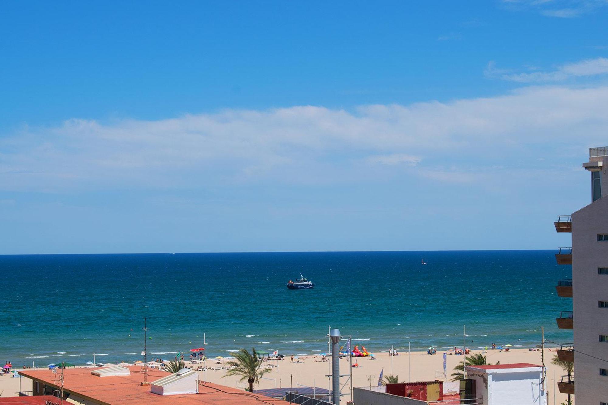 El Tiburon - Piso Con Espectaculares Vistas Al Mar - Solo Para Familias Ideal Para 4 Personas - Aire - Calefaccion - Ganador Award 2025, 2024, 2023, 2022 Playa de Gandia ภายนอก รูปภาพ