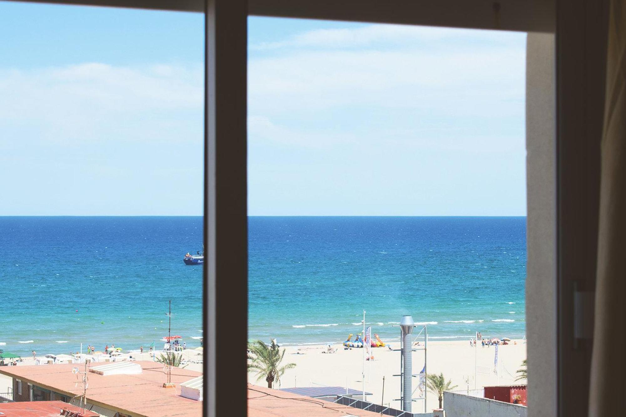 El Tiburon - Piso Con Espectaculares Vistas Al Mar - Solo Para Familias Ideal Para 4 Personas - Aire - Calefaccion - Ganador Award 2025, 2024, 2023, 2022 Playa de Gandia ภายนอก รูปภาพ